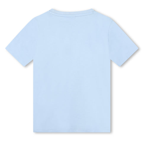 Camiseta azul bebé con logo multicolor de Boss